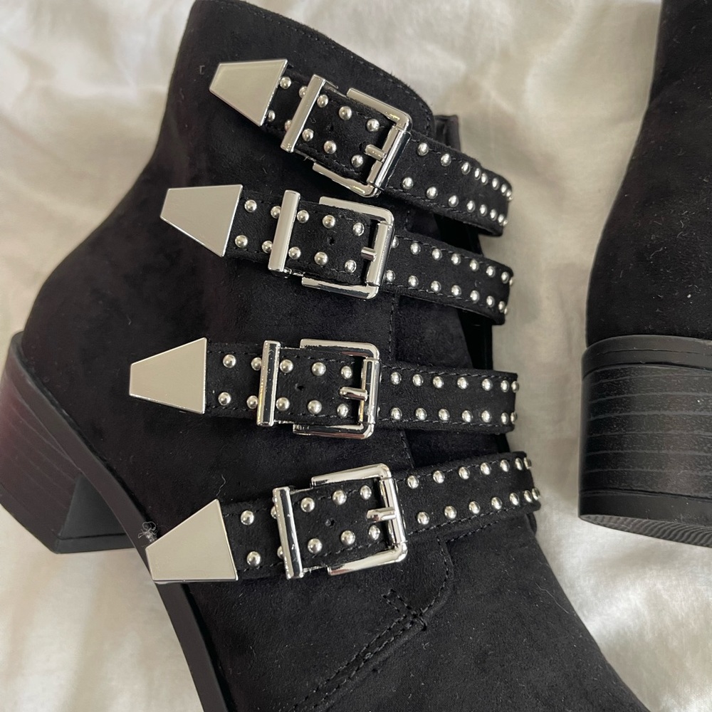 Express black booties - Picture 3 of 4